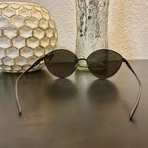 Alaia Women’s Cat Eye Sunglasses - Picture 3 of 11